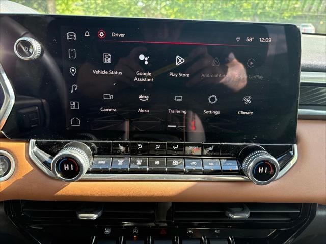 2024 GMC Canyon 4WD AT4