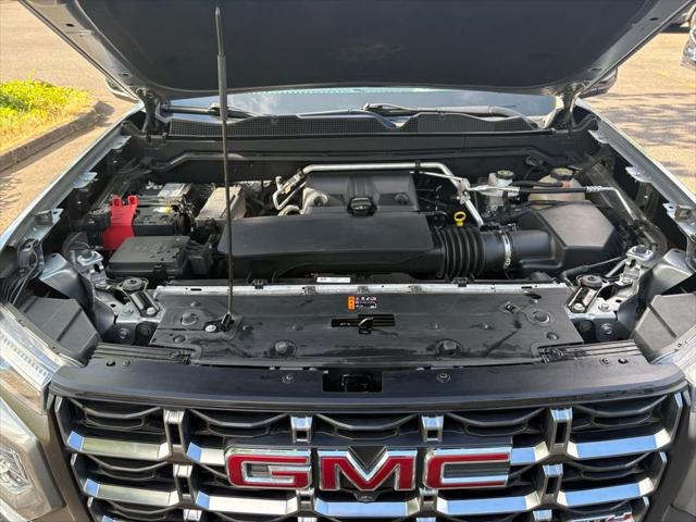 2024 GMC Canyon 4WD AT4