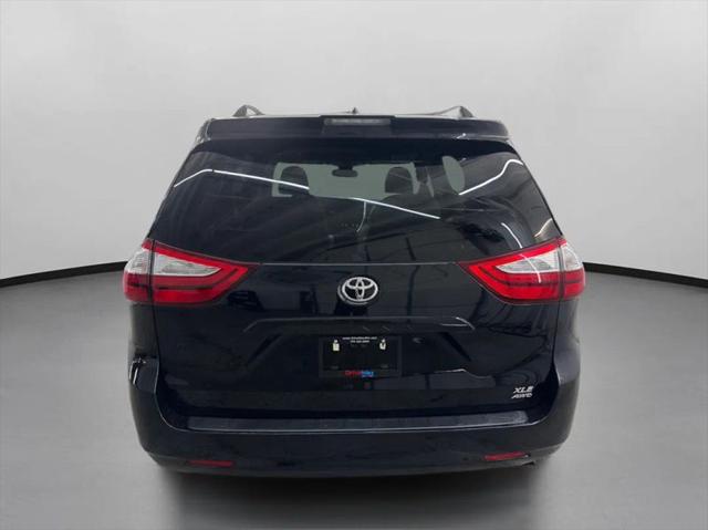 2018 Toyota Sienna XLE 7 Passenger