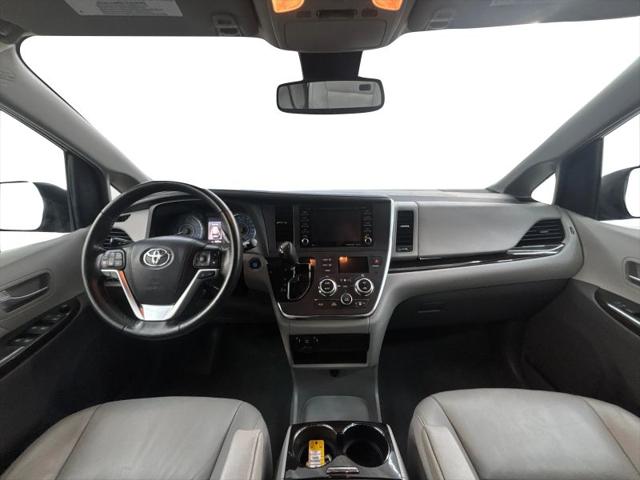 2018 Toyota Sienna XLE 7 Passenger