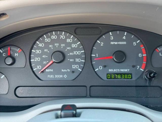 2004 Ford Mustang Deluxe