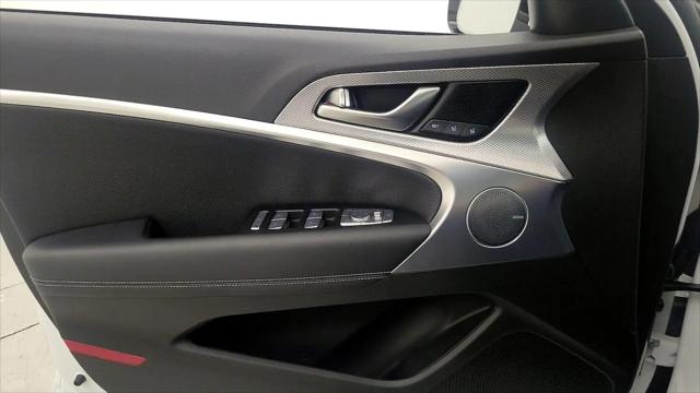 2022 Genesis G70 2.0T RWD