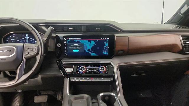 2025 GMC Sierra 2500HD 4WD Crew Cab Standard Bed Denali Ultimate