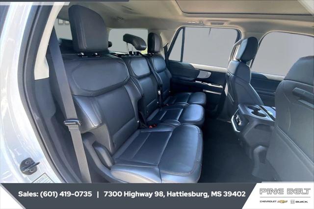 2025 Ford Expedition Active