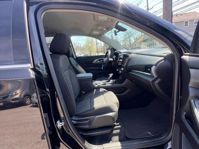 2021 Chevrolet Traverse AWD LS