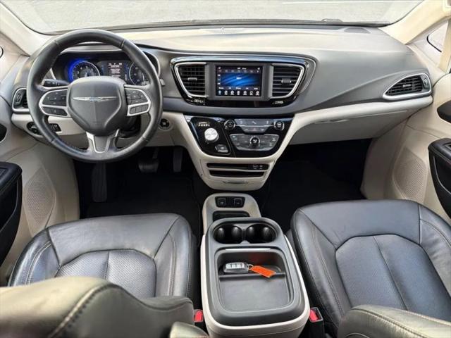 2020 Chrysler Pacifica Touring L