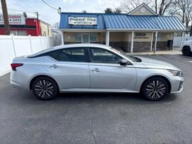 2024 Nissan Altima SV FWD