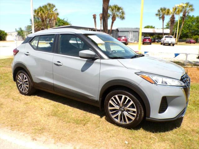 2022 Nissan Kicks SV Xtronic CVT