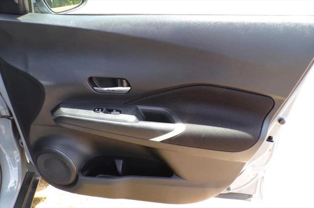 2022 Nissan Kicks SV Xtronic CVT