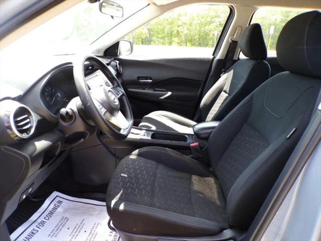 2022 Nissan Kicks SV Xtronic CVT