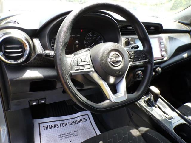 2022 Nissan Kicks SV Xtronic CVT