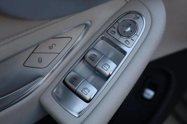 2018 Mercedes-Benz C-CLASS C 300 4MATIC