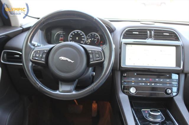 2017 Jaguar F-PACE 35t Prestige