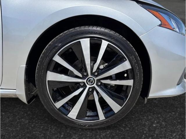 2020 Nissan Altima SR FWD