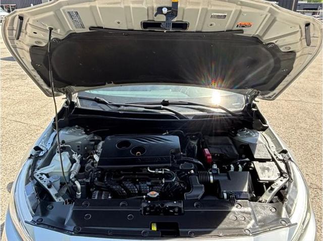 2020 Nissan Altima SR FWD