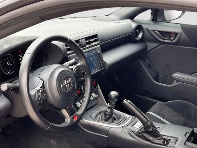 2024 Toyota GR86 Premium
