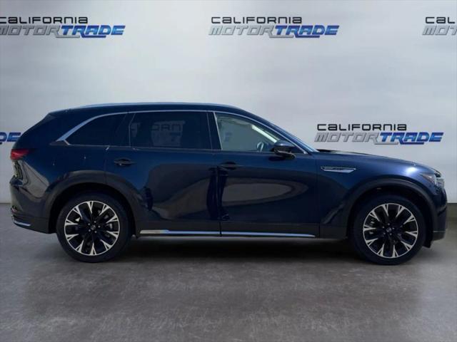 2024 Mazda X-90 Premium Plus