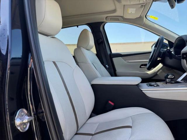 2024 Mazda X-90 Premium Plus