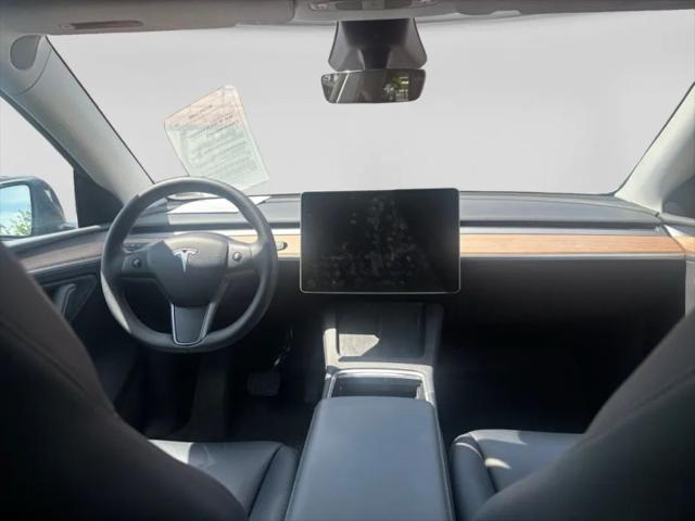 2025 Tesla Model Y Long Range Dual Motor All-Wheel Drive