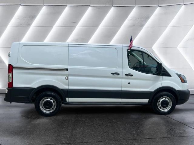 2017 Ford Transit w/Sliding Side Door w/RWB