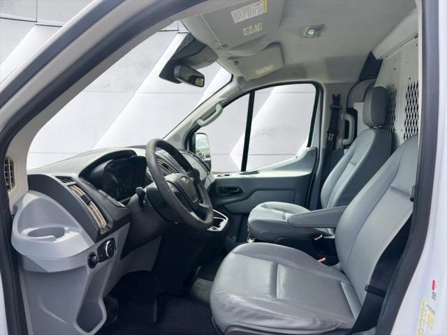 2017 Ford Transit w/Sliding Side Door w/RWB