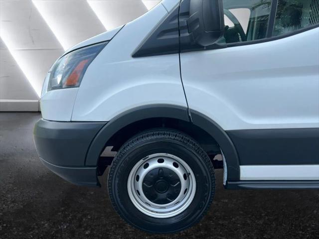 2017 Ford Transit w/Sliding Side Door w/RWB