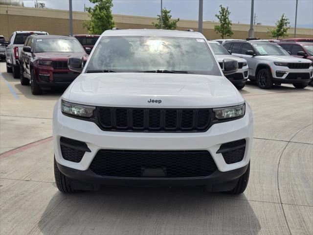 2025 Jeep Grand Cherokee Altitude 4x4
