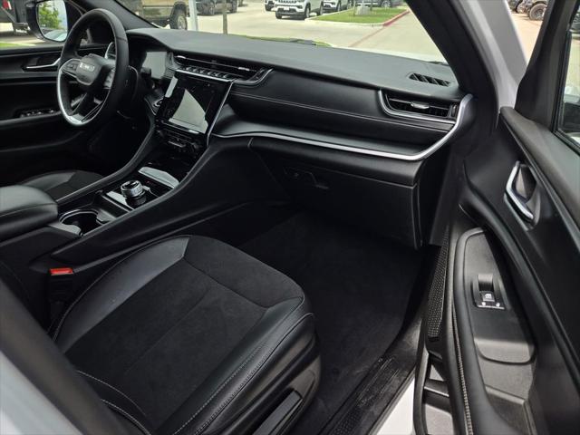 2025 Jeep Grand Cherokee Altitude 4x4