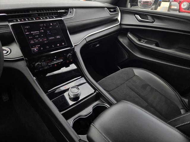2025 Jeep Grand Cherokee Altitude 4x4