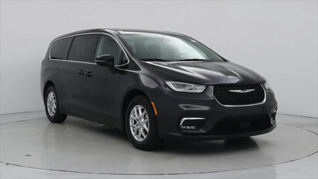 2023 Chrysler Pacifica Touring L for sale in Ocala, FL