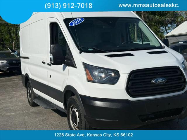 2018 Ford Transit Medium Roof w/Sliding Side Door w/RWB