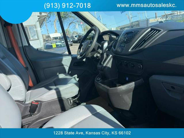 2018 Ford Transit Medium Roof w/Sliding Side Door w/RWB