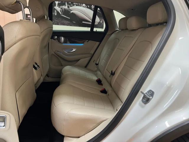 2017 Mercedes-Benz GLC 300