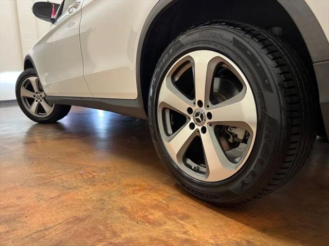 2017 Mercedes-Benz GLC 300
