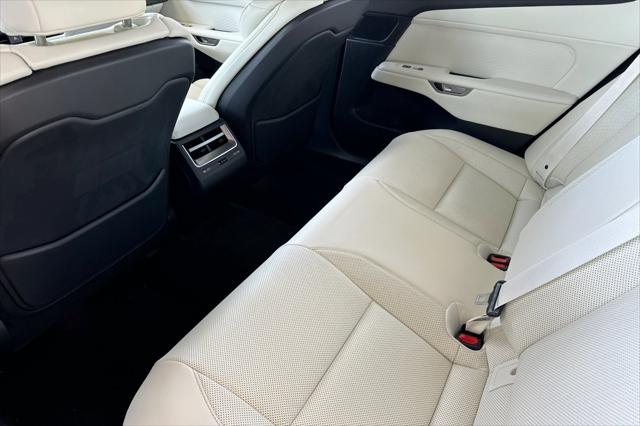 2026 Lexus ES 350 Premium