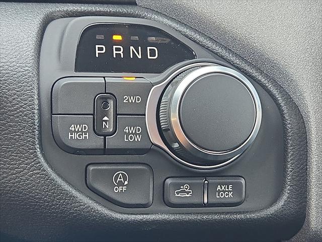 2026 Ram 1500 Warlock Crew Cab 4x4 5'7" Box
