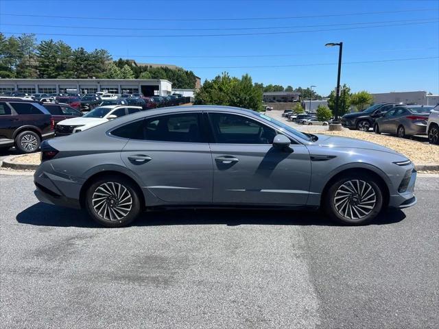 2025 Hyundai Sonata Hybrid Limited
