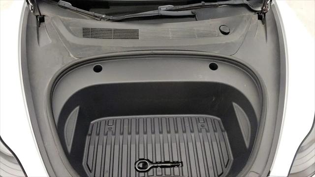 2022 Tesla Model 3 Rear-Wheel Drive