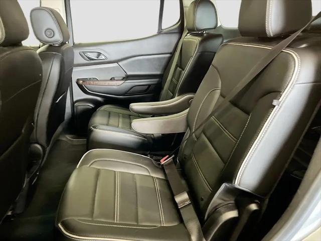 2023 GMC Acadia AWD Denali