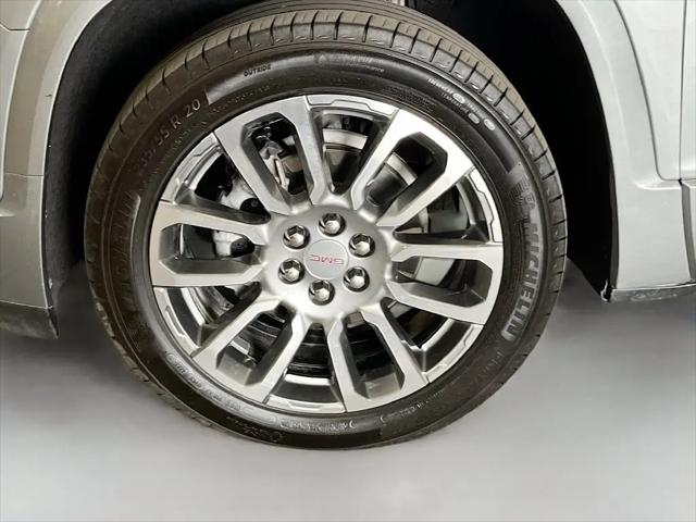 2023 GMC Acadia AWD Denali