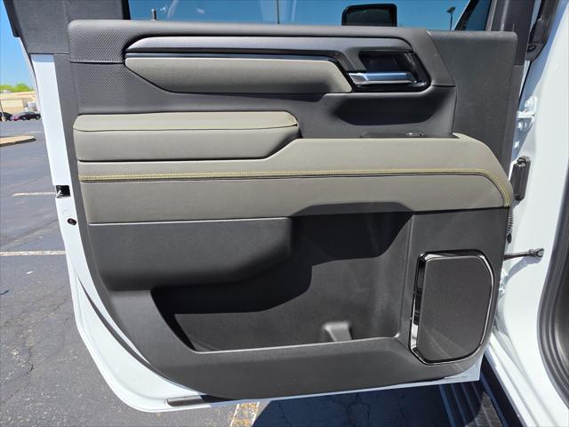 2026 Chevrolet Silverado 2500HD Crew Cab, Standard Bed, XR2, 4WD