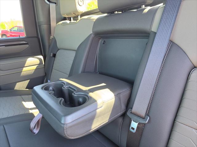 2026 Chevrolet Silverado 2500HD Crew Cab, Standard Bed, XR2, 4WD