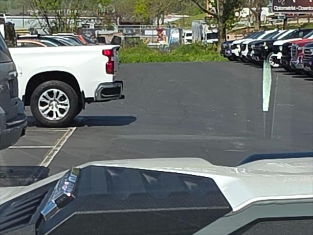 2026 Chevrolet Silverado 2500HD Crew Cab, Standard Bed, XR2, 4WD