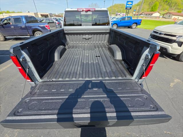 2026 Chevrolet Silverado 2500HD Crew Cab, Standard Bed, High Country, 4WD