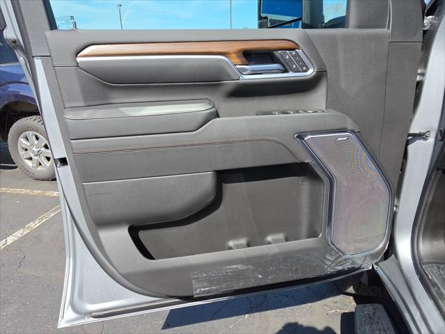 2026 Chevrolet Silverado 2500HD Crew Cab, Standard Bed, High Country, 4WD