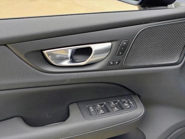 2026 Volvo V60 Cross Country Ultra, B5 AWD Gas (mild hybrid)
