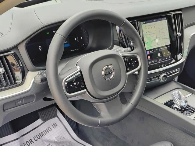 2026 Volvo V60 Cross Country Ultra, B5 AWD Gas (mild hybrid)