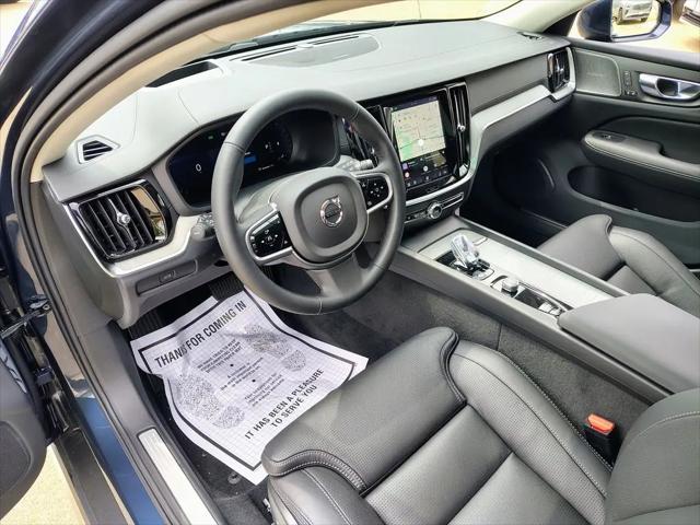 2026 Volvo V60 Cross Country Ultra, B5 AWD Gas (mild hybrid)