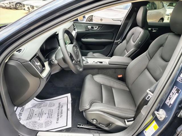 2026 Volvo V60 Cross Country Ultra, B5 AWD Gas (mild hybrid)