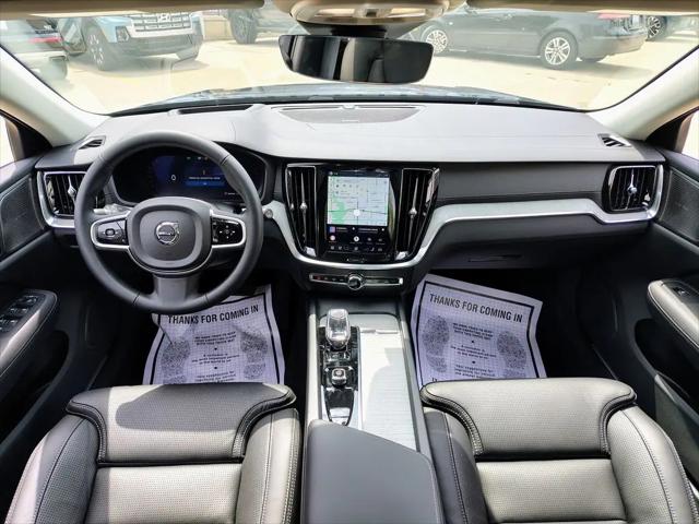 2026 Volvo V60 Cross Country Ultra, B5 AWD Gas (mild hybrid)